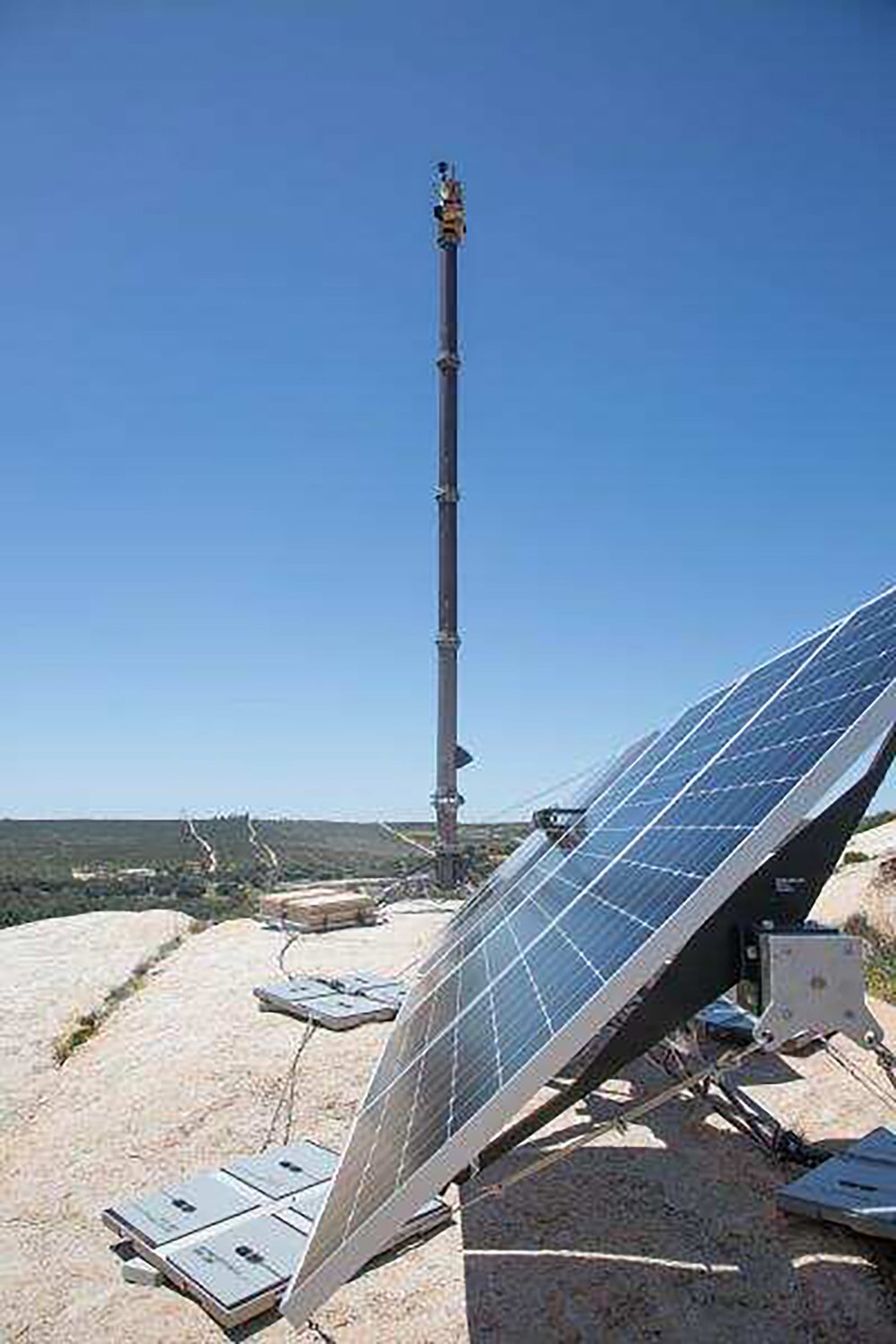 An autonomous border surveillance tower