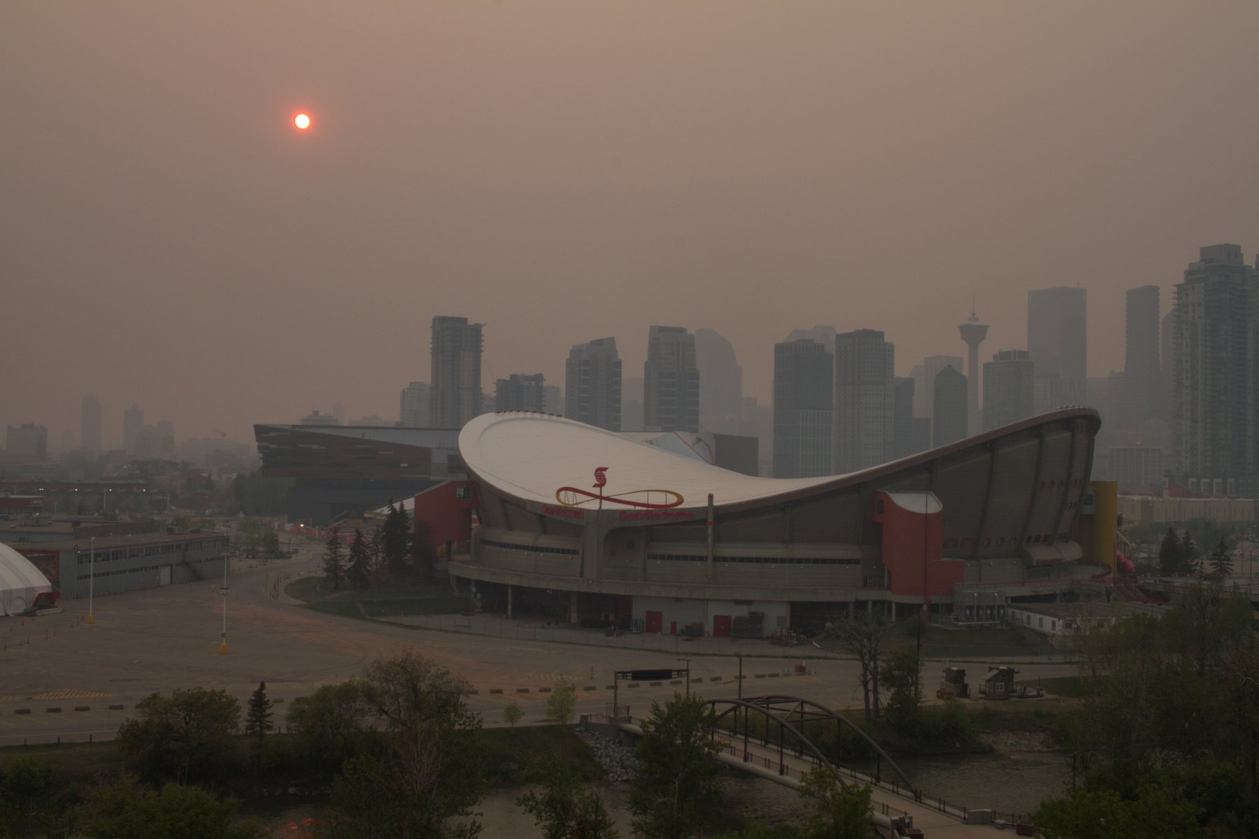 An Alberta skyline under wildfire smoke